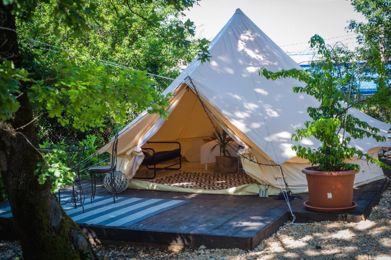 Rock Oak Camping 2 Imotski Zewnętrze zdjęcie